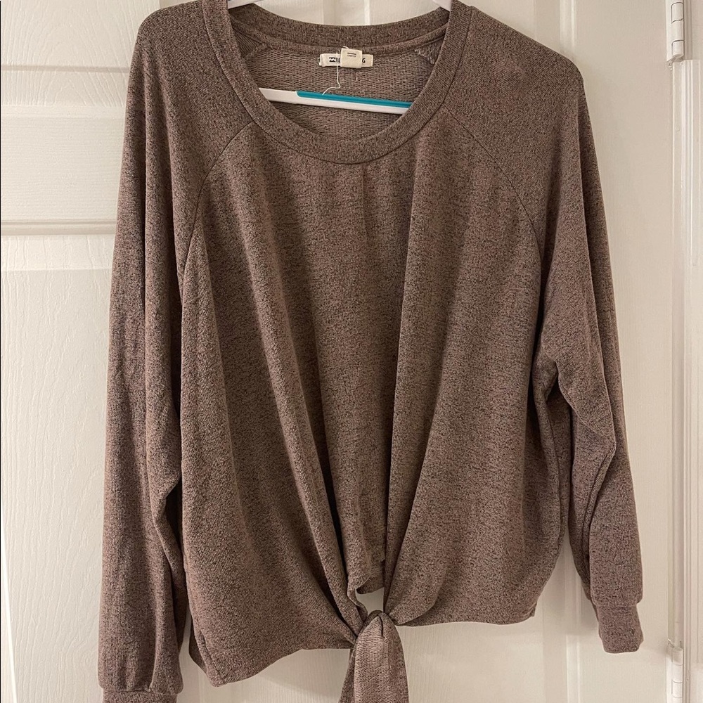 Billabong sweater